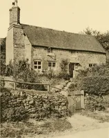 An illustration from Old cottages & farm-houses in Surrey / illustrated on one hundred collotype plates from photographs specially taken by W. Galsworthy Davie, with an introduction and numerous sketches by W. Curtis Green (1908)