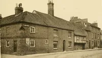 An illustration from Old cottages & farm-houses in Surrey / illustrated on one hundred collotype plates from photographs specially taken by W. Galsworthy Davie, with an introduction and numerous sketches by W. Curtis Green (1908)