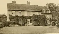 An illustration from Old cottages & farm-houses in Surrey / illustrated on one hundred collotype plates from photographs specially taken by W. Galsworthy Davie, with an introduction and numerous sketches by W. Curtis Green (1908)