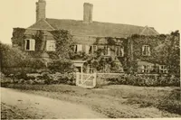 An illustration from Old cottages & farm-houses in Surrey / illustrated on one hundred collotype plates from photographs specially taken by W. Galsworthy Davie, with an introduction and numerous sketches by W. Curtis Green (1908)