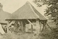 An illustration from Old cottages & farm-houses in Surrey / illustrated on one hundred collotype plates from photographs specially taken by W. Galsworthy Davie, with an introduction and numerous sketches by W. Curtis Green (1908)