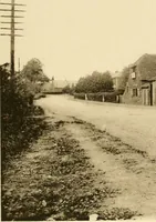 An illustration from Old cottages & farm-houses in Surrey / illustrated on one hundred collotype plates from photographs specially taken by W. Galsworthy Davie, with an introduction and numerous sketches by W. Curtis Green (1908)