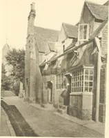 An illustration from Old cottages and farmhouses in Kent and Sussex (1900)