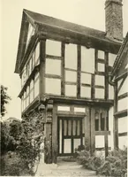 An illustration from Old cottages, farm houses, and other half-timber buildings in Shropshire, Herefordshire, and Cheshire (1904)