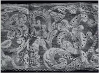 An illustration from Old world lace; or, A guide for the lace lover (1920)