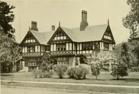 An illustration from One hundred country houses : modern American examples (1909)