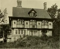 An illustration from One hundred country houses : modern American examples (1909)