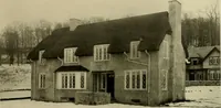 An illustration from One hundred country houses : modern American examples (1909)
