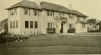 An illustration from One hundred country houses : modern American examples (1909)