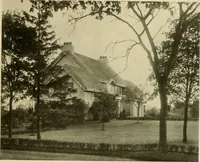 An illustration from One hundred country houses : modern American examples (1909)