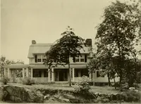 An illustration from One hundred country houses : modern American examples (1909)