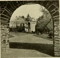 An illustration from One hundred country houses : modern American examples (1909)