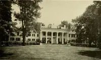 An illustration from One hundred country houses : modern American examples (1909)