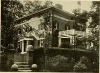An illustration from One hundred country houses : modern American examples (1909)