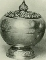 An illustration from Oriental silverwork, Malay and Chinese, with over 250 original illustrations; a handbook for connoisseurs, collectors, students and silversmiths (1910)