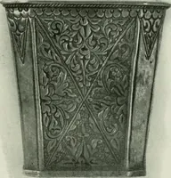 Picture 81 of 182 from Oriental silverwork, Malay and Chinese, with over 250 original illustrations; a handbook for connoisseurs, collectors, students and silversmiths (1910), leaf 130