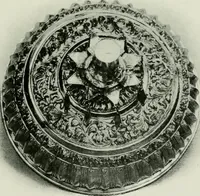 An illustration from Oriental silverwork, Malay and Chinese, with over 250 original illustrations; a handbook for connoisseurs, collectors, students and silversmiths (1910)
