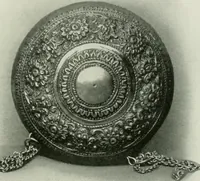 Picture 53 of 182 from Oriental silverwork, Malay and Chinese, with over 250 original illustrations; a handbook for connoisseurs, collectors, students and silversmiths (1910), leaf 86
