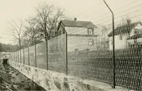 An illustration from Ornamental iron work : stairs, fire-escapes, marquises, gates, railings, grilles, fences. (1915)
