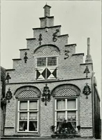 Picture 194 of 368 from De Nederlandsche monumenten van geschiedenis en kunst : geillustreerde beschrijving (1912), leaf 268