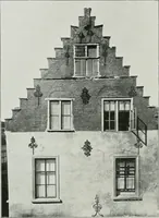 An illustration from De Nederlandsche monumenten van geschiedenis en kunst : geillustreerde beschrijving (1912)