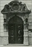 An illustration from De Nederlandsche monumenten van geschiedenis en kunst : geillustreerde beschrijving (1912)