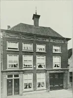 An illustration from De Nederlandsche monumenten van geschiedenis en kunst : geillustreerde beschrijving (1912)