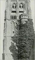 An illustration from De Nederlandsche monumenten van geschiedenis en kunst : geillustreerde beschrijving (1912)
