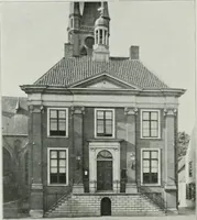An illustration from De Nederlandsche monumenten van geschiedenis en kunst : geillustreerde beschrijving (1912)