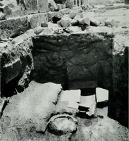 An illustration from The palaces of Crete and their builders (1907)