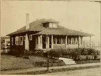 An illustration from Plan book of Harris homes : book number seventy six (1920)