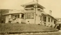 An illustration from The Plan Shop bungalows / Rollin S. Tuttle (1920)