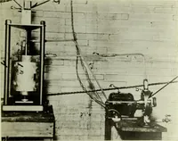 An illustration from Potential stresses in dielectrics (1912)