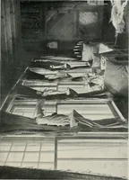 An illustration from Principles and practice of show-card writing, prepared in the Extension divison of the University of Wisconsin (1922)