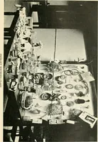 An illustration from Projects in the primary grades; a plan of work for the primary grades and the kindergarten (1919)