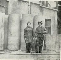 Picture 6 of 12 from Protective clothing for women and girl workers employed in the factories and workshops (1917), leaf 11