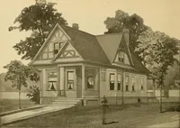 An illustration from Radford's artistic bungalows : unique collection of 208 designs, best modern ideas in bungalow architecture. (1908)
