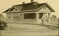 An illustration from Radford's artistic bungalows : unique collection of 208 designs, best modern ideas in bungalow architecture. (1908)