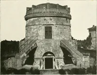 An illustration from Ravenne (1907)