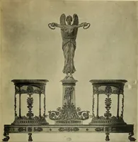 An illustration from Recueil de dessins d'orfevrerie du premier empire par biennais orfevre de Napoléon 1er et de la couronne (1900)