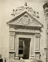 An illustration from The renaissance architectvre of central and northern Spain, a collection of photographs and measvred drawings, (1920)