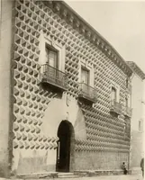 Picture 51 of 171 from The renaissance architectvre of central and northern Spain, a collection of photographs and measvred drawings, (1920), leaf 88