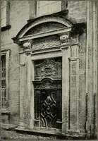 An illustration from Renaissance and modern art (1894)