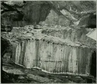 An illustration from Report on the building and ornamental stones of Canada (1912)
