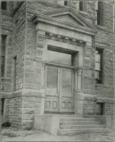 An illustration from ... Report on the building and ornamental stones of Canada, vol. I-V (1912)