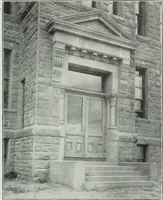 An illustration from Report on the building and ornamental stones of Canada (1912)