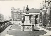 An illustration from Return of outdoor memorials in London, other than statues on the exterior of buildings, memorials in the nature of tombstones, memorial buildings and memorial trees (1910)