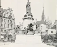 An illustration from Return of outdoor memorials in London, other than statues on the exterior of buildings, memorials in the nature of tombstones, memorial buildings and memorial trees (1910)