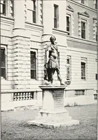 An illustration from Return of outdoor memorials in London, other than statues on the exterior of buildings, memorials in the nature of tombstones, memorial buildings and memorial trees (1910)