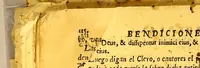 An illustration from Ritual para administrar los sanctos sacramentos sacado casi todo del Ritual romano, i lo de mas del Ritual indico. : Con algunas advertencias necessarias para la administracion de los santos sacramentos. Con una declaracion sumaria de lo que las religiones mendicantes pueden en las Indias por privilegios apostolicos, los quales se train a la letra. (1630)